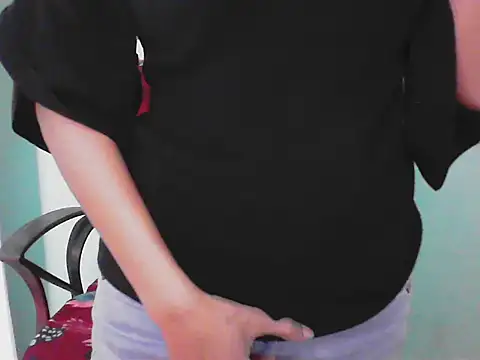 Snapshot of Lovely_bhabhi143 chatting on February 2026 06:35:02 AM Lovely bhabhi143 online show from February 2026 06:35:02 AM