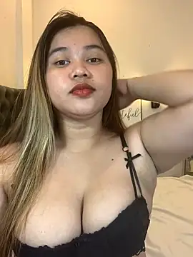 Snapshot of imogen_x chatting on May 2026 02:42:02 PM imogen x online show from May 2026 02:42:02 PM