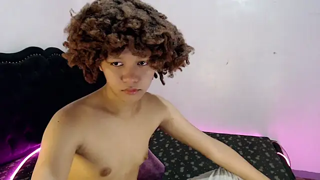 9INCHESHARDCOCK online show from April 2026 05:26:02 AM