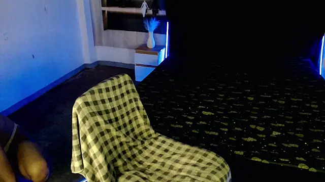 9INCHESHARDCOCK online show from May 2026 05:35:01 AM