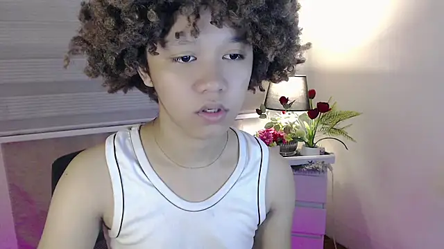 Snapshot of 9INCHESHARDCOCK chatting on December 2025 06:19:02 AM 9INCHESHARDCOCK online show from December 2025 06:19:02 AM