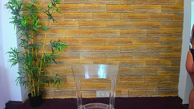 Cupcake Izzy online show from April 2026 04:40:01 AM