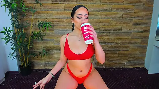 Cupcake Izzy online show from April 2026 05:25:02 AM