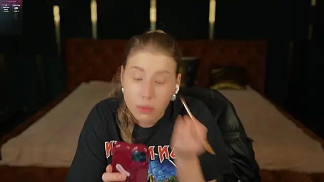 BadAfina online show from October 2025 06:58:01 AM