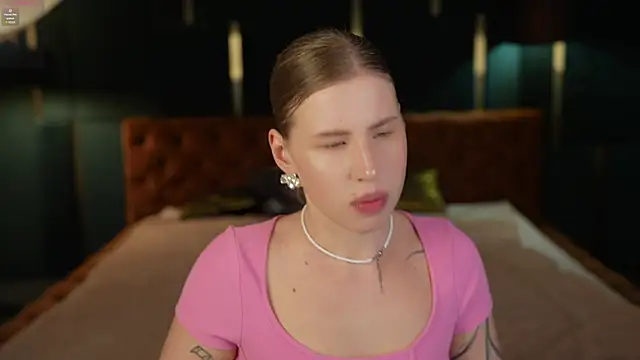 BadAfina online show from September 2025 10:33:02 AM