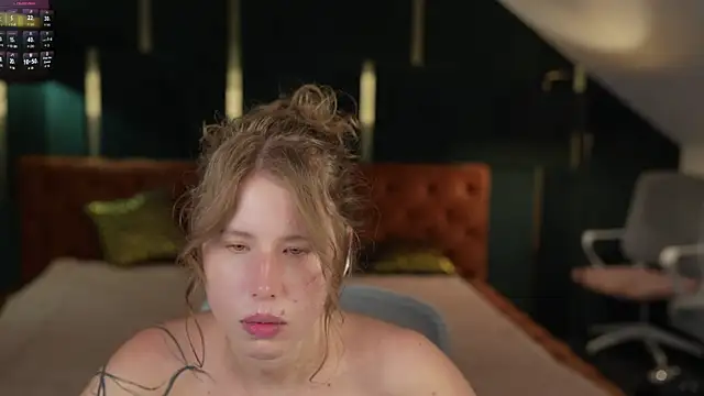 BadAfina online show from September 2025 10:29:02 AM