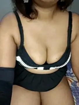 Snapshot of missneha61 chatting on October 2025 08:43:01 PM missneha61 online show from October 2025 08:43:01 PM