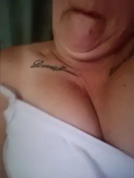 Snapshot of SinisterBabe chatting on June 2026 12:37:02 PM SinisterBabe online show from June 2026 12:37:02 PM