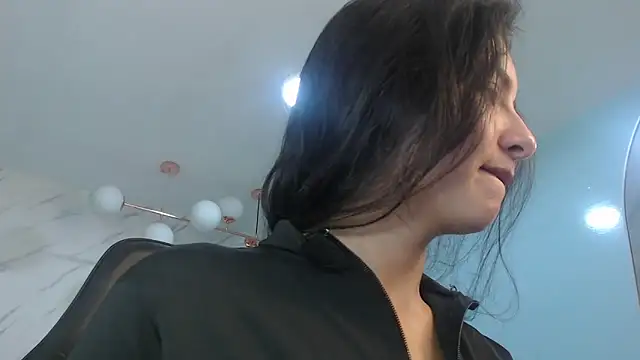 Snapshot of victoria_hernandez_t_ chatting on May 2026 01:03:01 PM victoria hernandez t online show from May 2026 01:03:01 PM