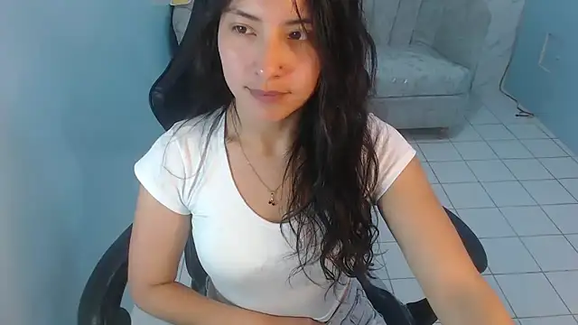 Snapshot of victoria_hernandez_t_ chatting on May 2026 12:59:02 PM victoria hernandez t online show from May 2026 12:59:02 PM