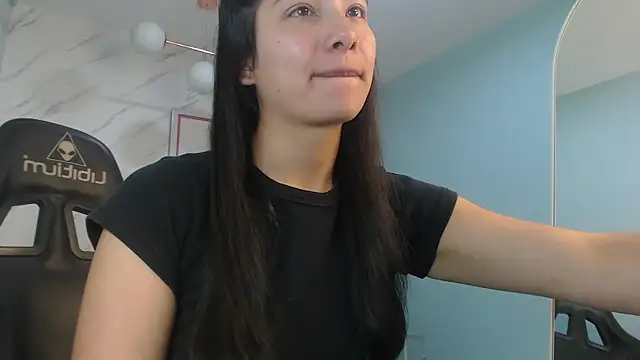 Snapshot of victoria_hernandez_t_ chatting on June 2026 01:16:02 PM victoria hernandez t online show from June 2026 01:16:02 PM