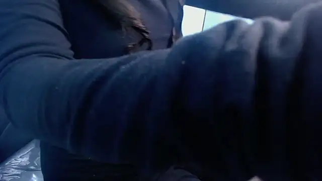 victoria hernandez t  online show from November 2025 12:50:02 PM