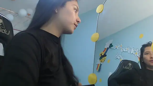 victoria hernandez t  online show from March 2026 01:36:02 PM