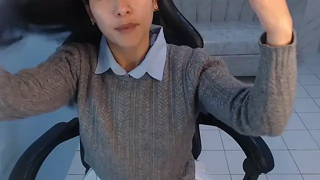 victoria hernandez t  online show from April 2026 01:07:01 PM