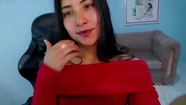 victoria hernandez t  online show from October 2025 12:50:01 PM