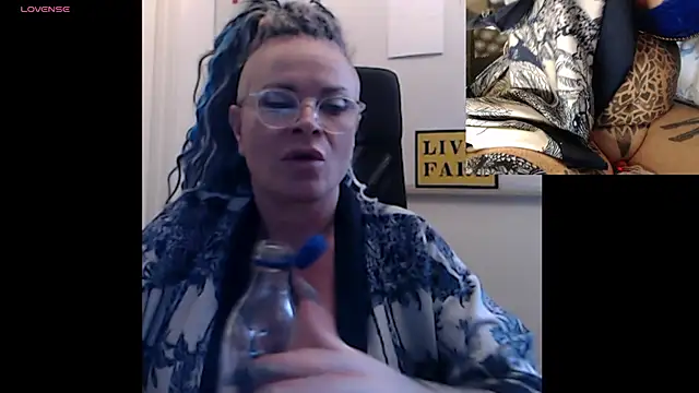 Snapshot of DarkDomina chatting on February 2026 01:07:02 PM DarkDomina online show from February 2026 01:07:02 PM