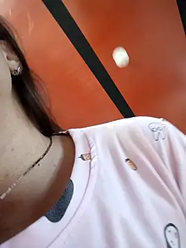 Isa Acosta online show from November 2025 04:34:01 PM