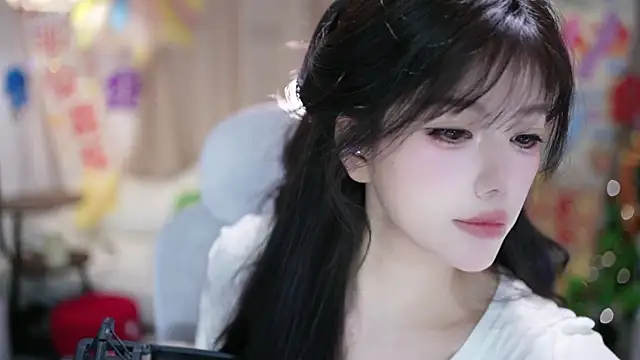 Snapshot of Fortune2Me chatting on February 2026 03:30:01 AM Fortune2Me online show from February 2026 03:30:01 AM