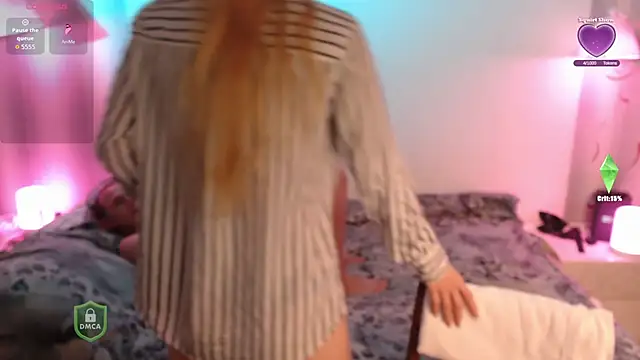 Snapshot of space_danger chatting on November 2025 06:18:02 AM space danger online show from November 2025 06:18:02 AM