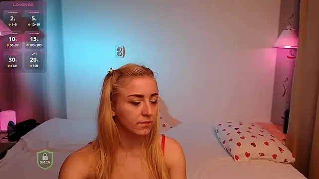 Snapshot of space_danger chatting on November 2025 05:16:02 PM space danger online show from November 2025 05:16:02 PM