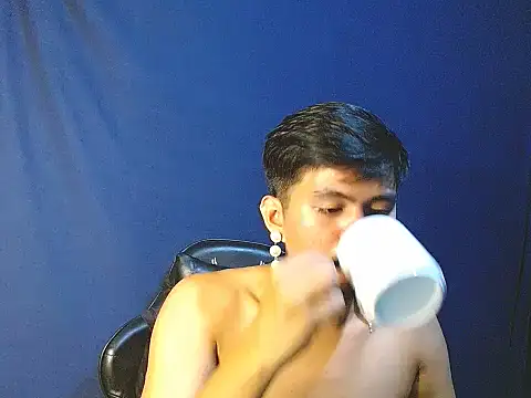 Alexx 143 online show from October 2025 02:57:01 AM