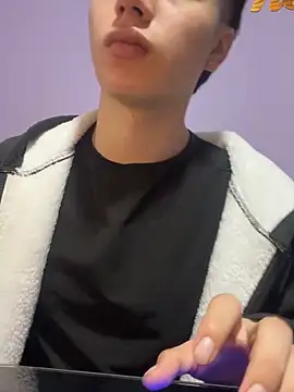 AlexanderCollman online show from November 2025 04:57:01 AM