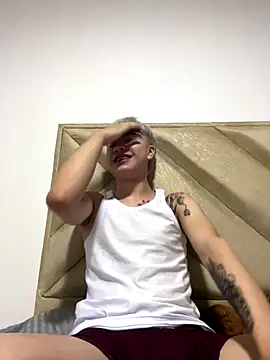 AlexanderCollman online show from November 2025 05:35:01 PM