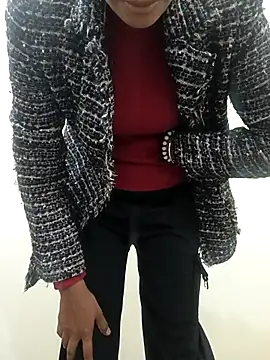 Snapshot of Alia-00 chatting on December 2025 03:57:01 AM Alia-00 online show from December 2025 03:57:01 AM