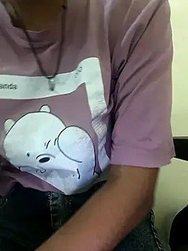 Snapshot of Alia-00 chatting on November 2025 04:04:01 AM Alia-00 online show from November 2025 04:04:01 AM