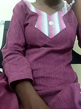 Snapshot of Alia-00 chatting on September 2025 03:57:01 AM Alia-00 online show from September 2025 03:57:01 AM