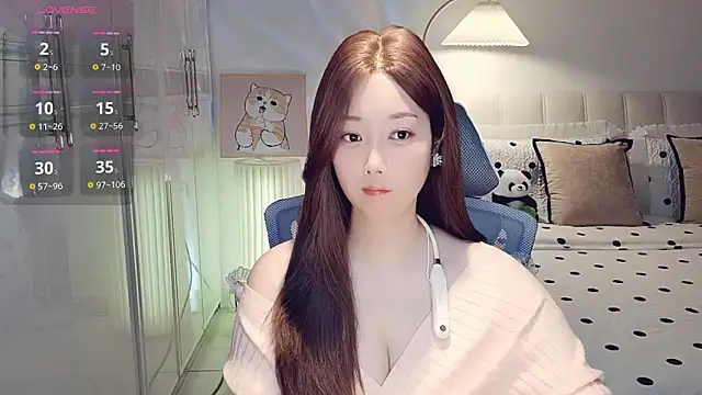 Xiaotantan-99 online show from April 2026 07:31:02 PM