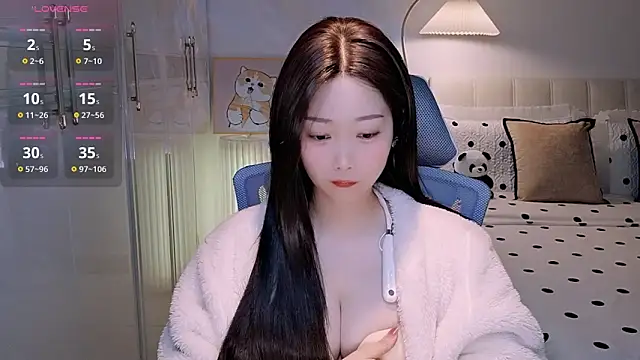 Xiaotantan-99 online show from February 2026 07:32:01 PM