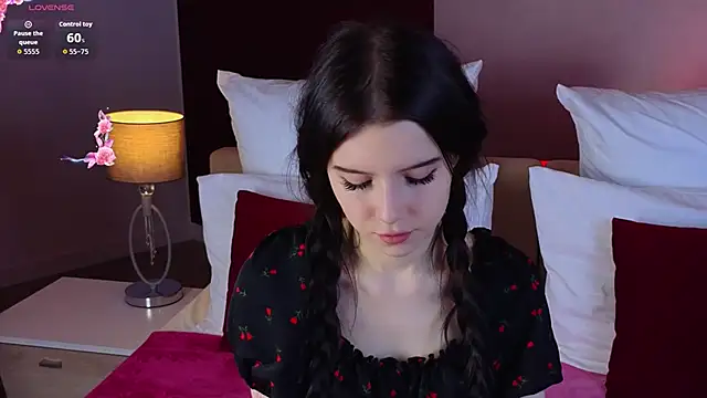 Angel  Rosse online show from December 2025 06:09:01 PM