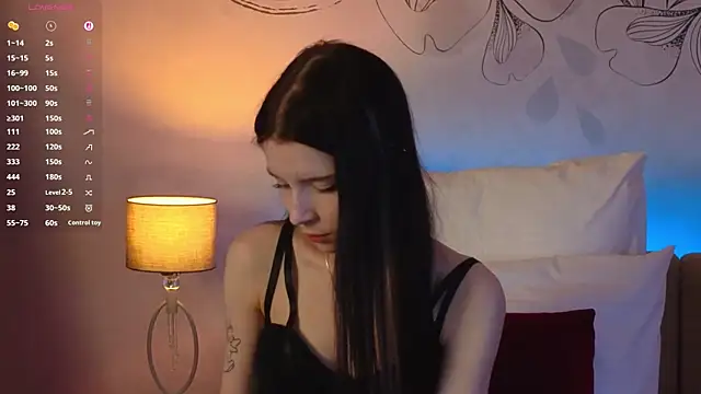 Angel  Rosse online show from April 2026 11:33:01 AM