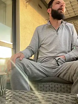 Michel huge online show from April 2026 06:09:02 PM