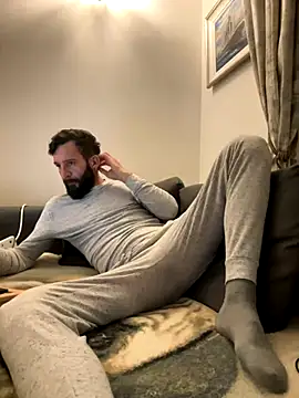 Michel huge online show from October 2025 06:30:02 PM