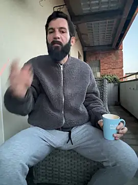 Michel huge online show from December 2025 08:05:02 AM