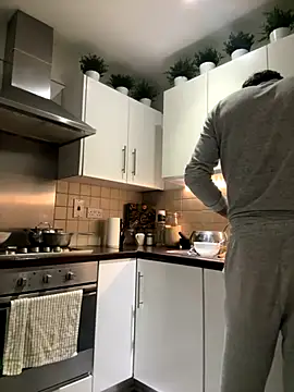 Michel huge online show from November 2025 07:14:02 AM