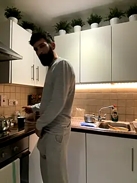 Michel huge online show from October 2025 06:36:01 AM