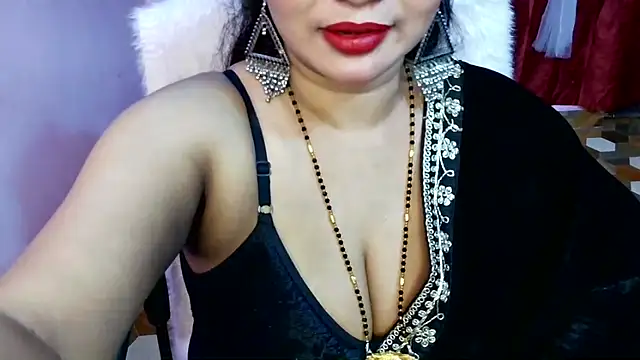Snapshot of QUEEN_SAKHI- chatting on February 2026 06:31:02 PM QUEEN SAKHI- online show from February 2026 06:31:02 PM