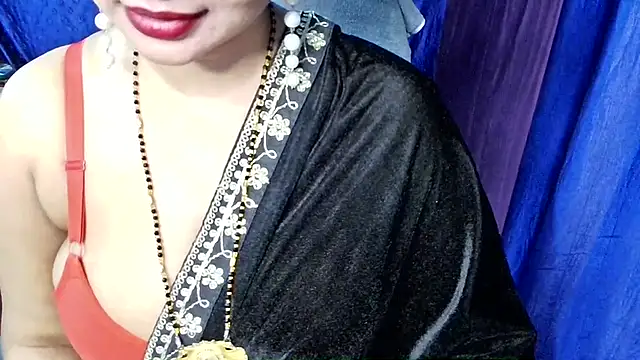 QUEEN SAKHI- online show from March 2026 06:41:01 PM