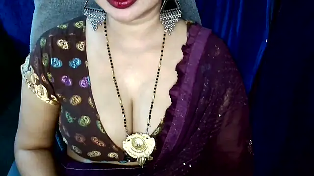 QUEEN SAKHI- online show from April 2026 03:31:02 PM