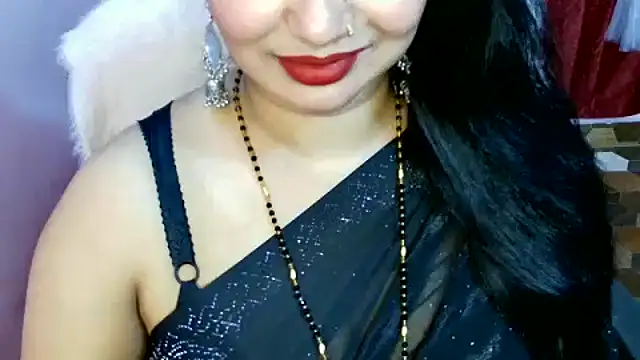 Snapshot of QUEEN_SAKHI- chatting on February 2026 03:01:02 PM QUEEN SAKHI- online show from February 2026 03:01:02 PM