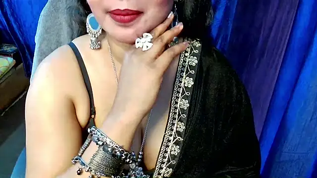 QUEEN SAKHI- online show from April 2026 09:33:01 AM
