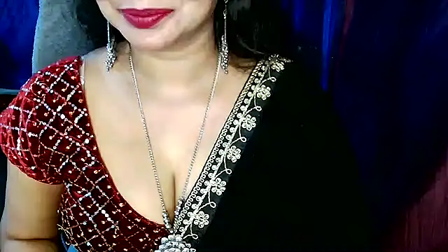 QUEEN SAKHI- online show from May 2026 04:57:01 PM