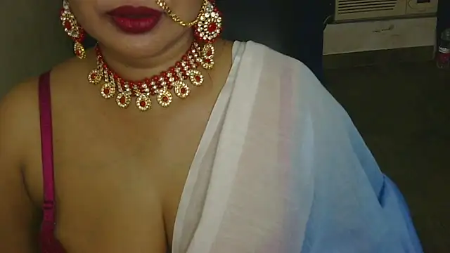 Snapshot of QUEEN_SAKHI- chatting on September 2025 06:26:02 PM QUEEN SAKHI- online show from September 2025 06:26:02 PM