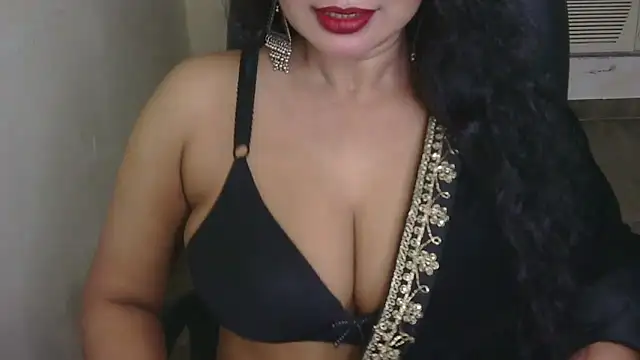 Snapshot of QUEEN_SAKHI- chatting on October 2025 09:00:02 AM QUEEN SAKHI- online show from October 2025 09:00:02 AM