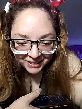 Snapshot of Zany2106 chatting on October 2025 11:24:02 PM Zany2106 online show from October 2025 11:24:02 PM