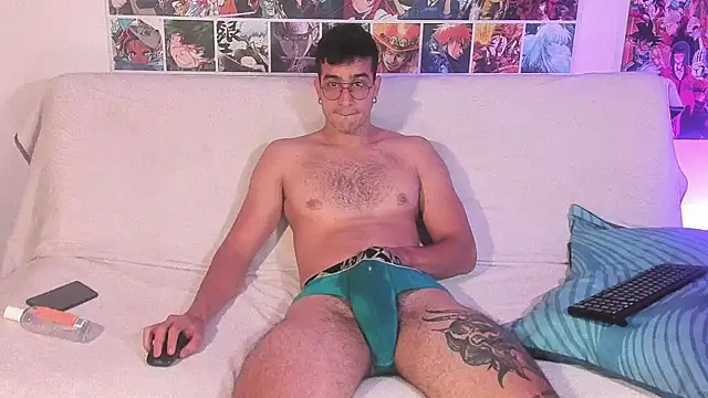 CamCumBoy online show from November 2025 10:52:02 AM