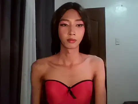 YourTiffanyX online show from June 2026 07:35:02 PM